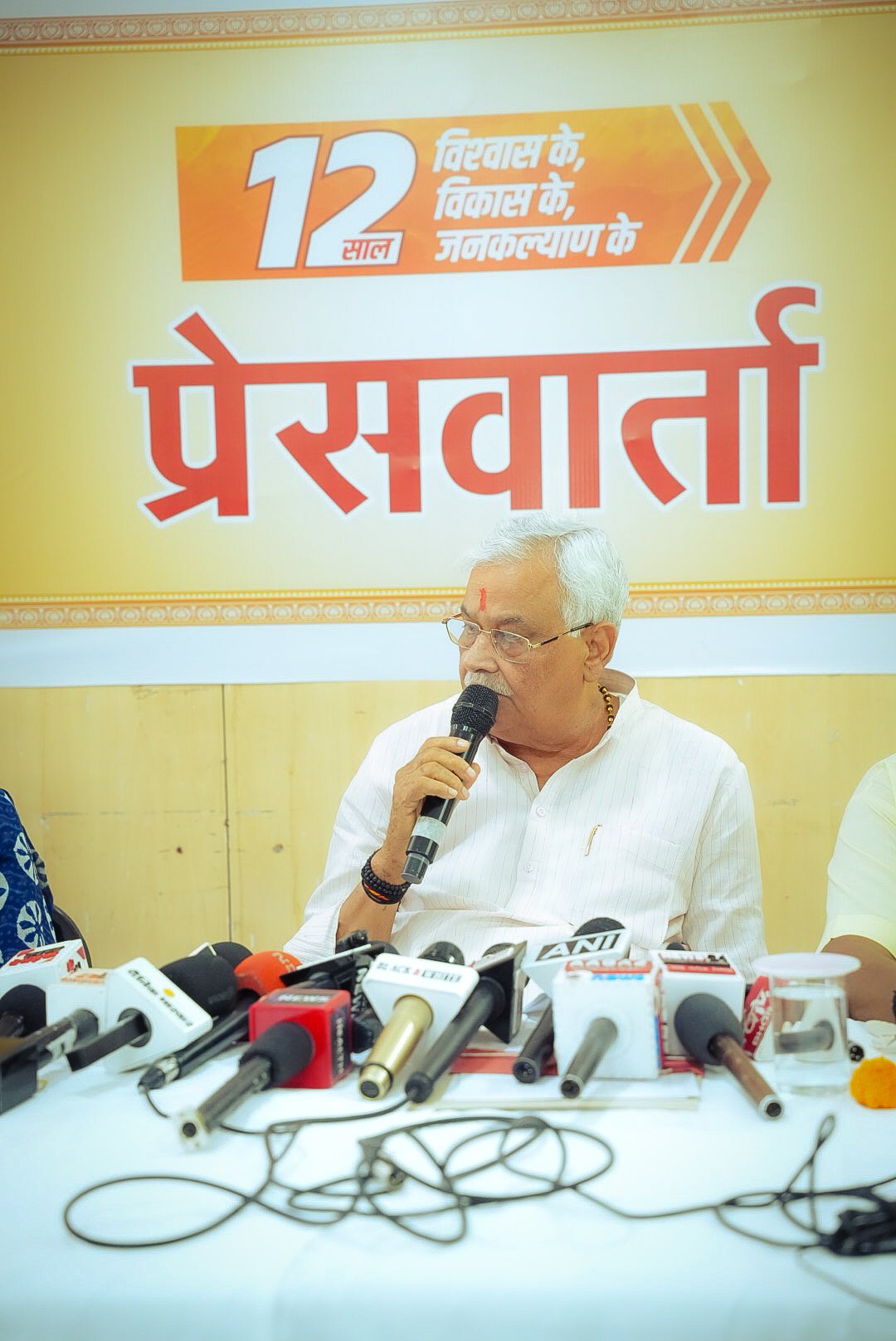 किरोड़ी की कांग्रेस को खुली चुनौती: 'भ्रष्टाचार का एक भी सबूत दे, इस्तीफा दे दूंगा..'