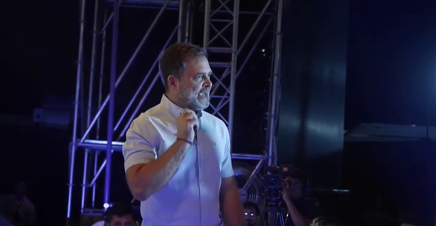 शिक्षा नगरी में छात्रों के बीच राहुल गांधी: शिक्षा, परीक्षा और रोजगार के बहाने राजनीतिक संदेश