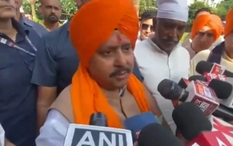 PM मोदी के बाद अब नितिन नबीन ने कांग्रेस नेताओं का बताया 'नाराज फूफा', पढें खबर