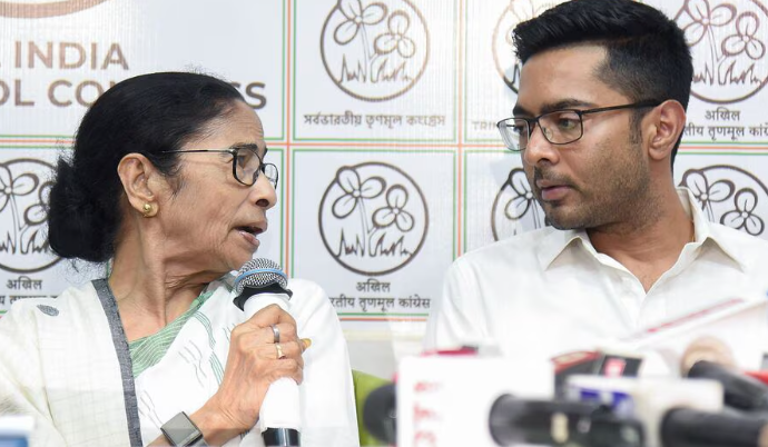 टूटने वाली है TMC! निष्कासित विधायकों ने MLA हॉस्टल में की मीटिंग, अब क्या करेगी 'दीदी'?