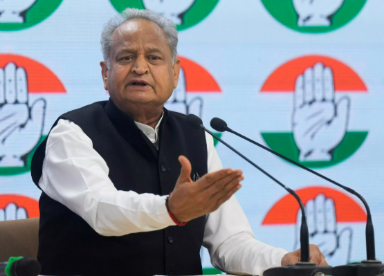 महंगाई को लेकर सरकार पर फूटा अशोक गहलोत का गुस्सा, राहुल गांधी के लिए कही ये बडी बात