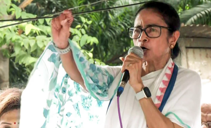 ममता को झटके पर झटका, अब इस मामले को लेकर दर्ज हुई FIR
