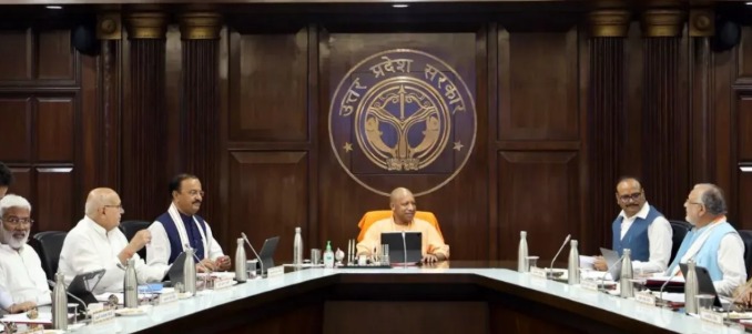 योगी मंत्रिमंडल का विस्तार कल! 6 नए चेहरों को मिल सकता है मौका, जानें लिस्ट में किसके नाम