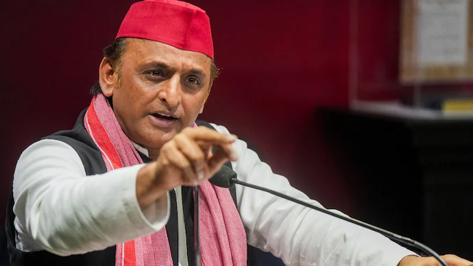 हर मुद्दे पर बोलने से ज्यादा जरूरी है चुप रहना, UP चुनाव से पहले अखिलेश ने प्रवक्ताओं को दी नसीहत
