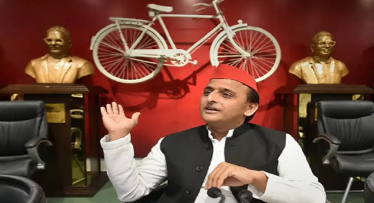 'आगे बढ़ना है तो साइकिल ही विकल्प', पेट्रोल-डीजल के दामों पर अखिलेश यादव का तीखा वार