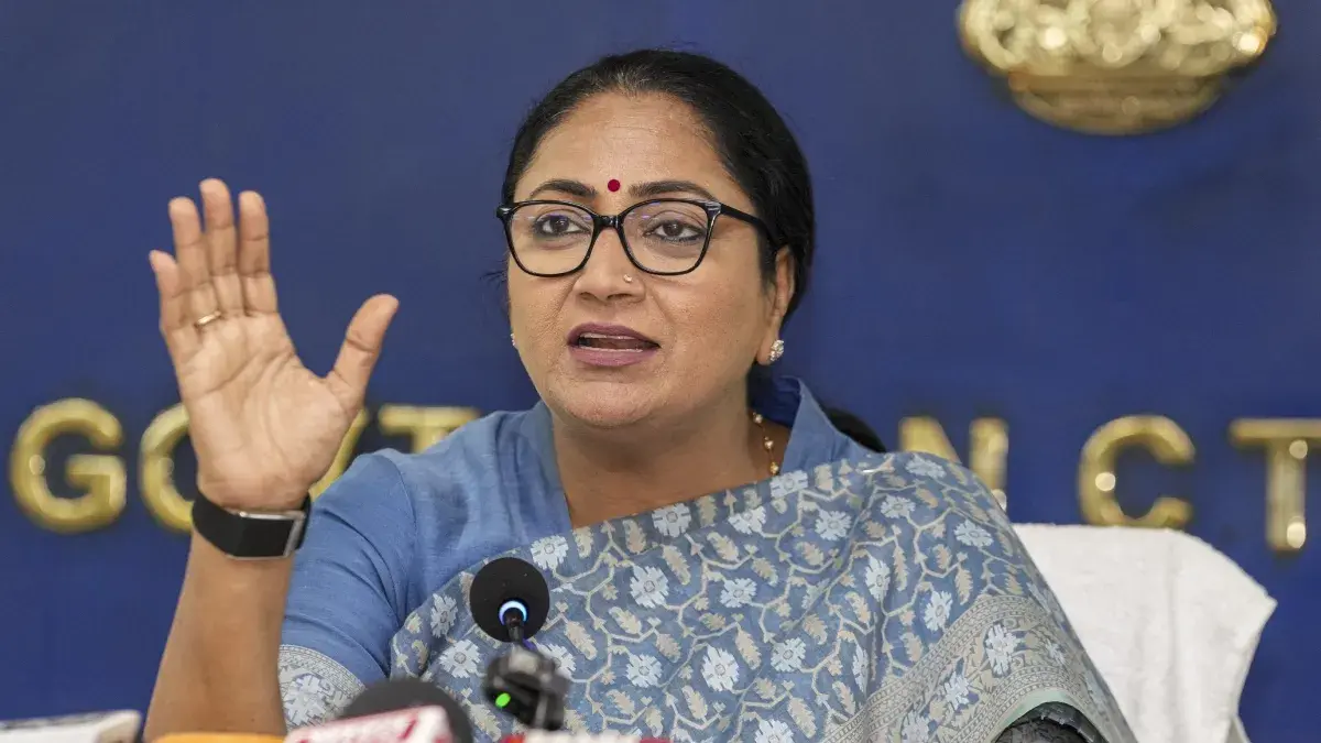 सत्य निकेतन हादसे के बाद जागी दिल्ली सरकार, 10 हजार छात्रों के लिए बनेगा हॉस्टल